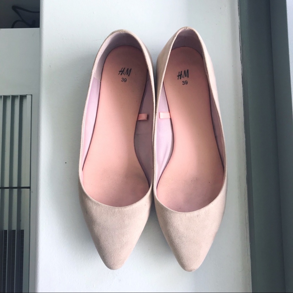 H&M Light Pink Suede Flats